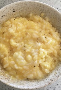 チーズとオリーブオイルの卵かけご飯