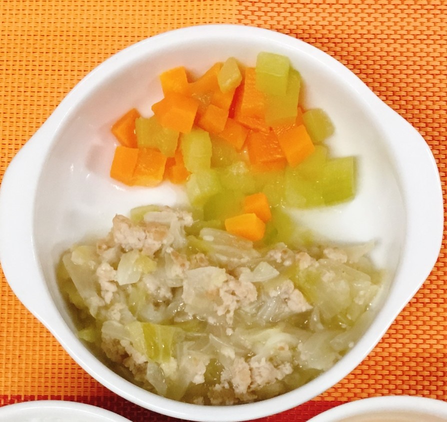 離乳食☆きゃべつと鶏ひき肉のとろとろ煮 のイメージ