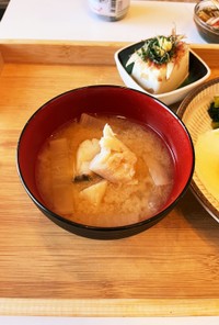 生姜でポカポカ★鱈と大根の味噌汁