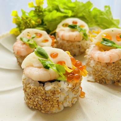ひな祭りに★アボカドサーモンロール寿司の写真