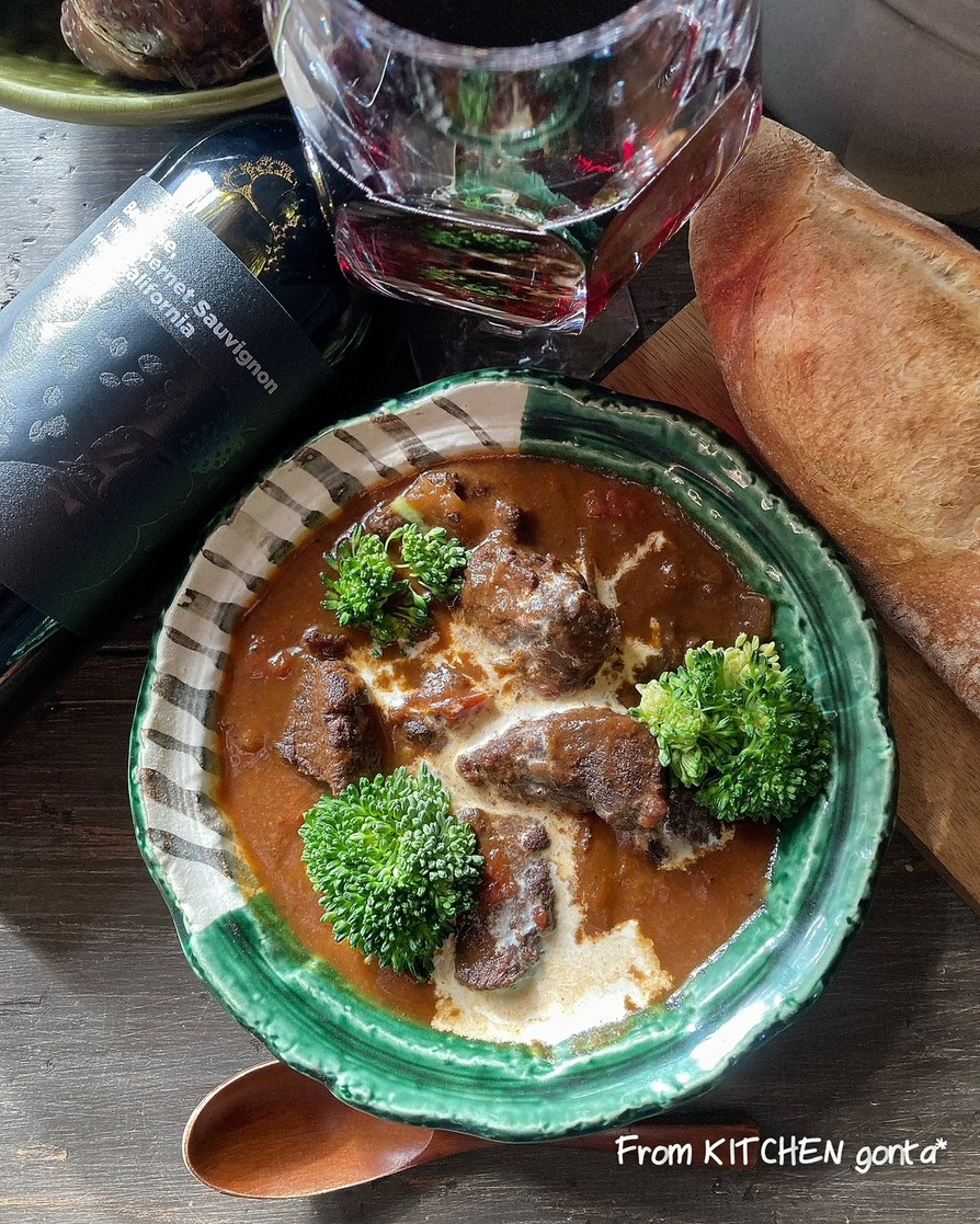 ワインで肉が柔らか✨鹿肉のワイン煮込みの画像