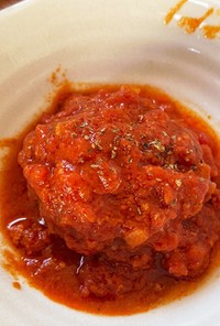 トマト缶で簡単！煮込みハンバーグ