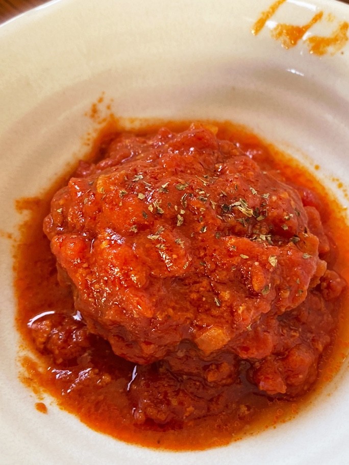 トマト缶で簡単！煮込みハンバーグの画像