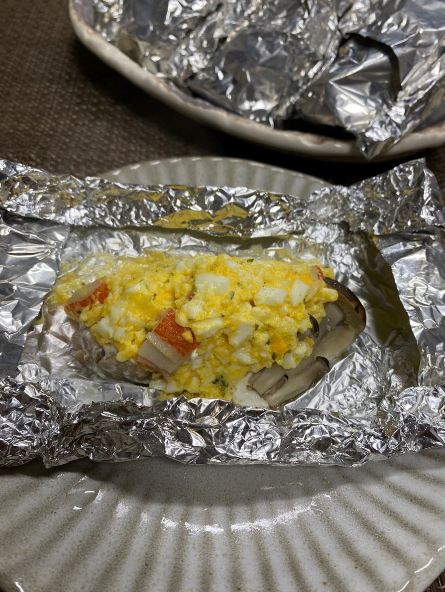 白身魚と卵サラダのホイル蒸しの画像