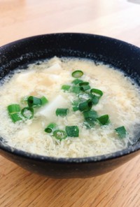 お手軽♪ 豆腐とふんわり卵の中華風スープ