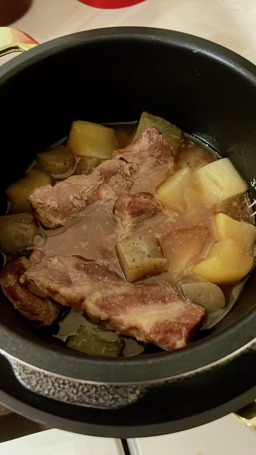 電気圧力鍋で、豚肉と大根の煮物の画像
