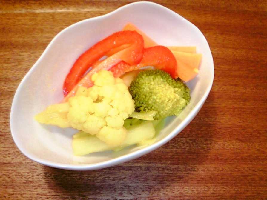 いろどり野菜のカレー風味ピクルスの画像