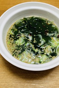 オートミールとわかめのスープ(中華風)