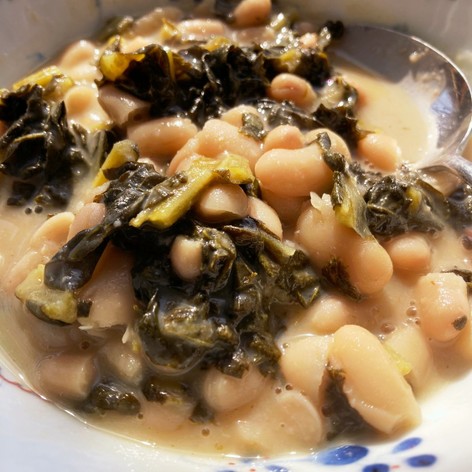 カーボロネロと白いんけん豆の食べるスープ