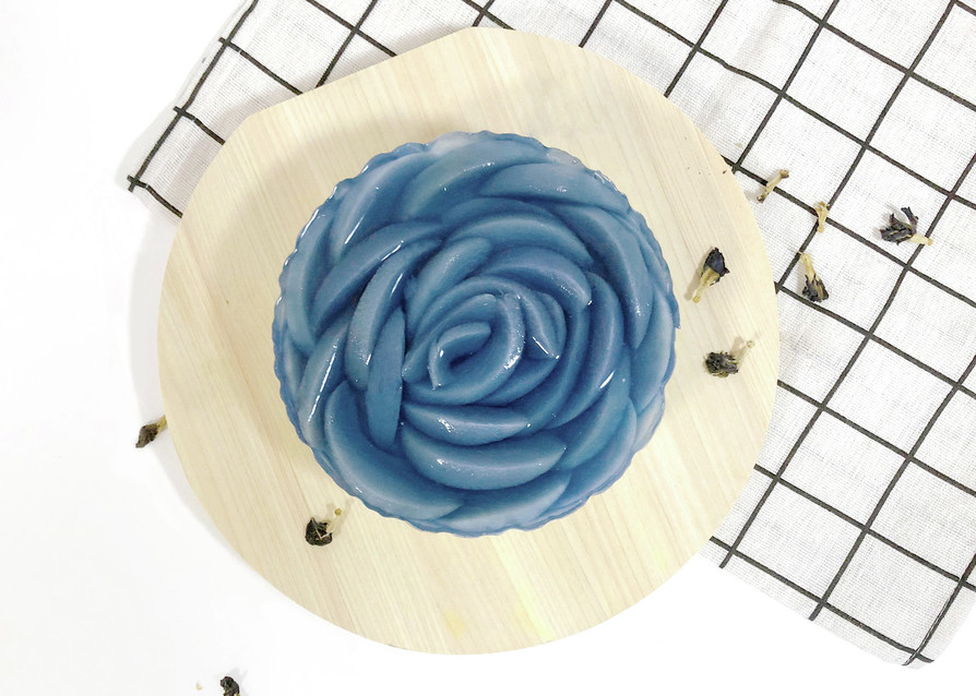青いバラゼリーケーキの画像