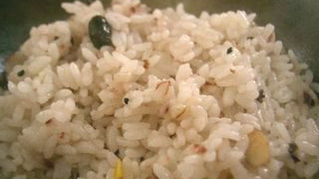 冷凍ご飯をふっくら解凍 レシピ 作り方 By よろずまめ クックパッド 簡単おいしいみんなのレシピが358万品