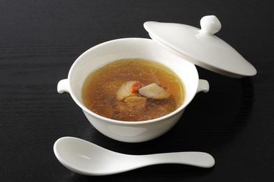 新ごぼうと山芋の蒸しスープの写真