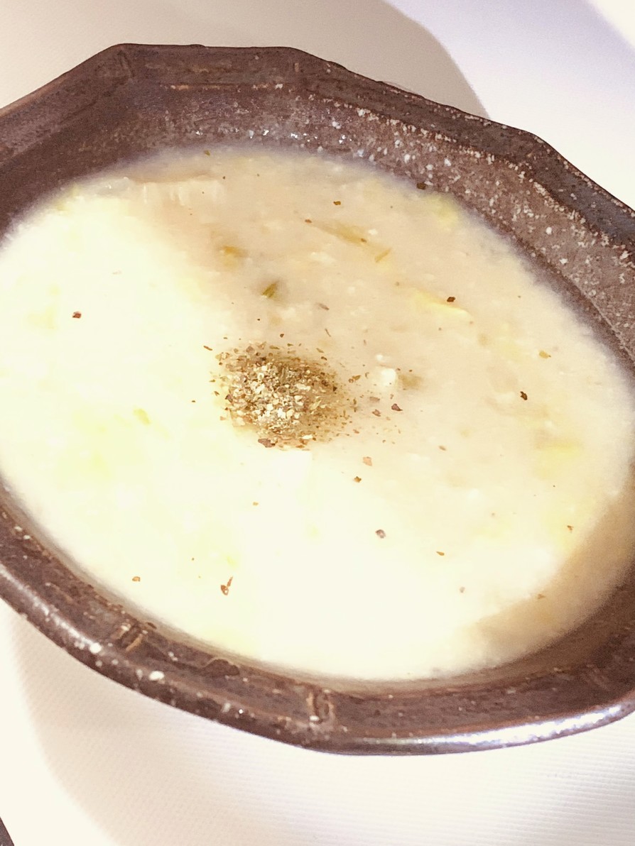 白菜とカブとカリフラワーのクリームスープの画像