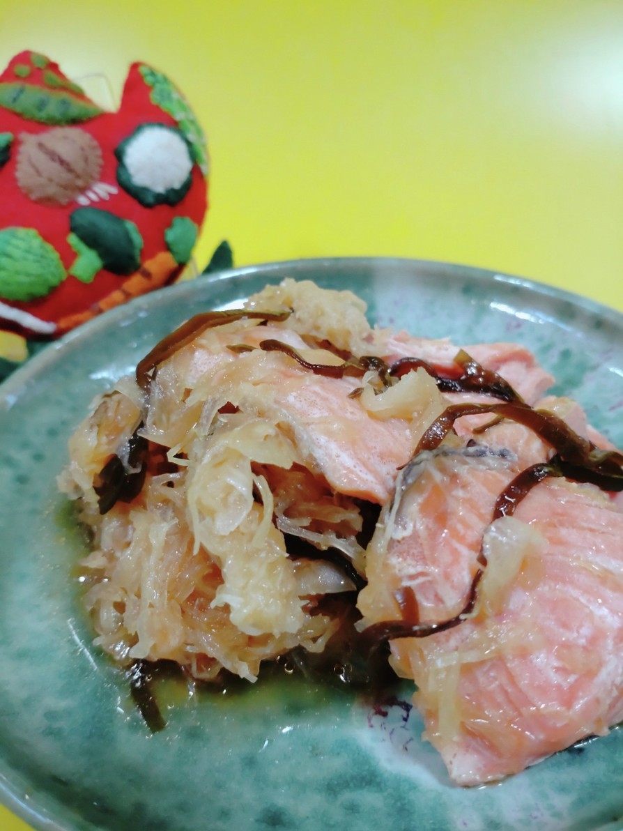 鮭とキャベツのバター醤油蒸しの画像