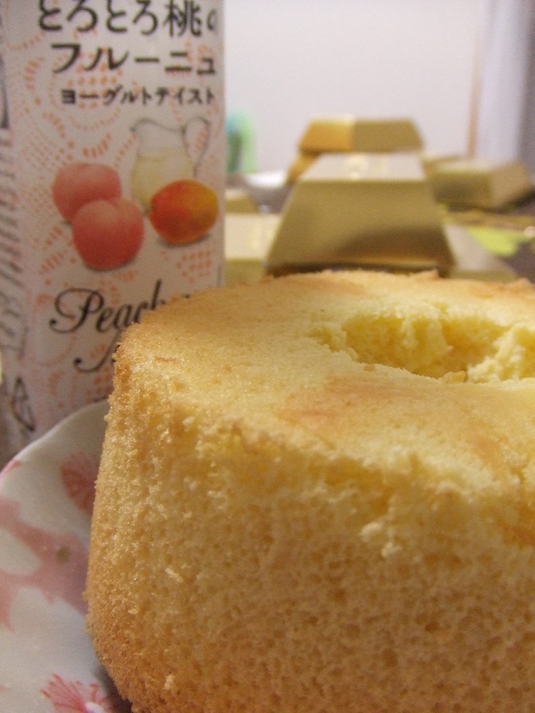 カロリーオフ✲とろとろ桃のシフォンケーキの画像
