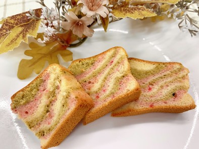 春の彩り！米粉のマーブルシフォンケーキの写真