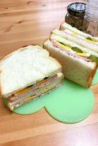 すみれちゃんのサンドイッチ