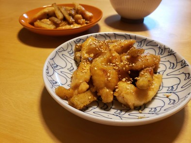 鶏胸肉とごぼうの甘辛炒めの写真