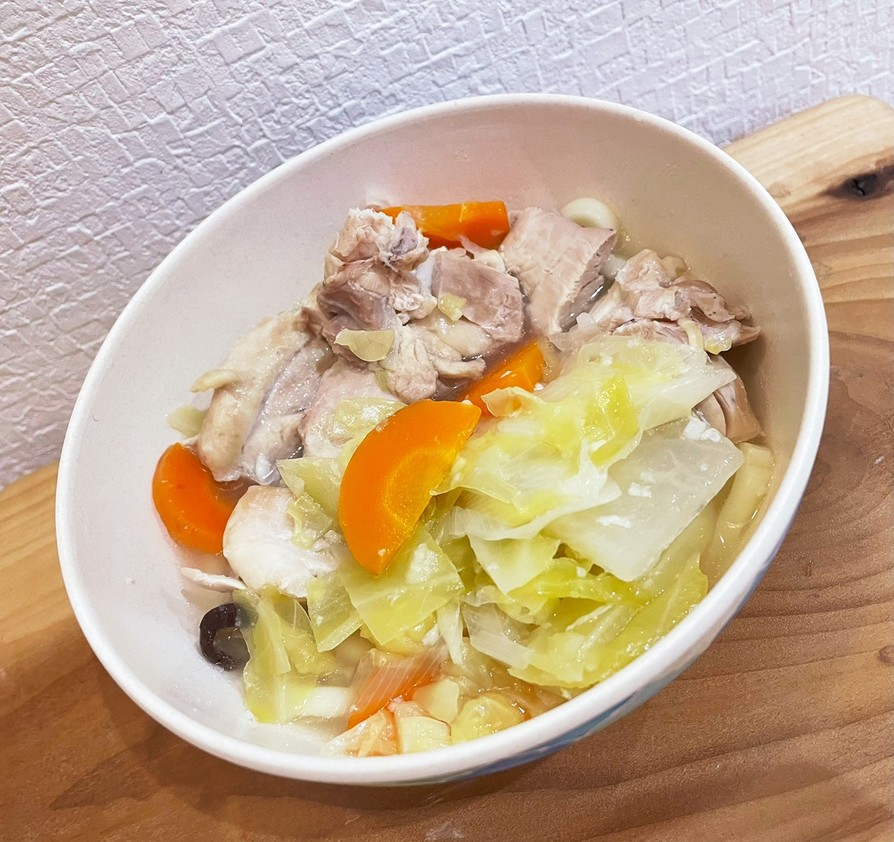 鶏と野菜の塩こうじスープの画像