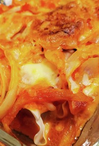 餃子のトマトソースチーズ焼き