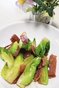 つぼみ菜とベーコンのニンニク炒め♡