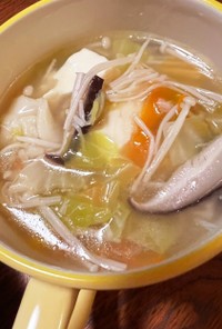 超カンタン☆たっぷり野菜のスープ餃子
