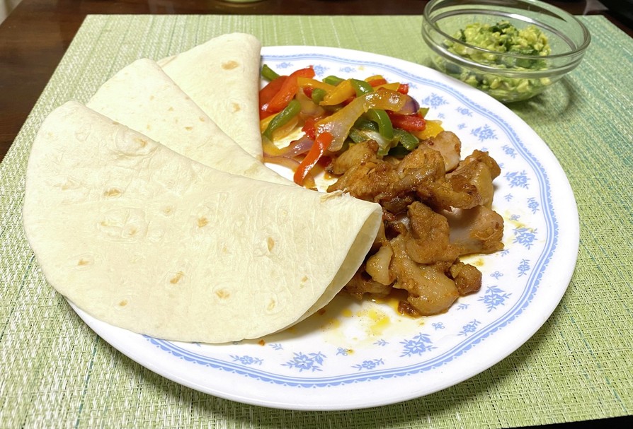 タコスパイスミックスでチキンファヒータ by 白♡ハート 【クックパッド】 簡単おいしいみんなのレシピが396万品