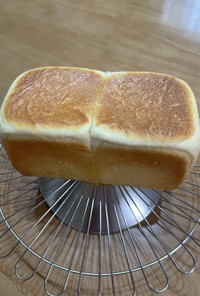 米粉30%使用のもちふわ食パン