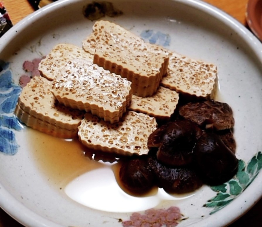 こも豆腐と椎茸の煮物の画像