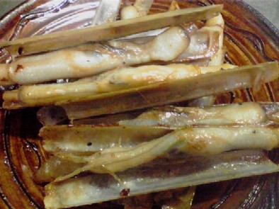 マテ貝のしょう油バター炒めの写真