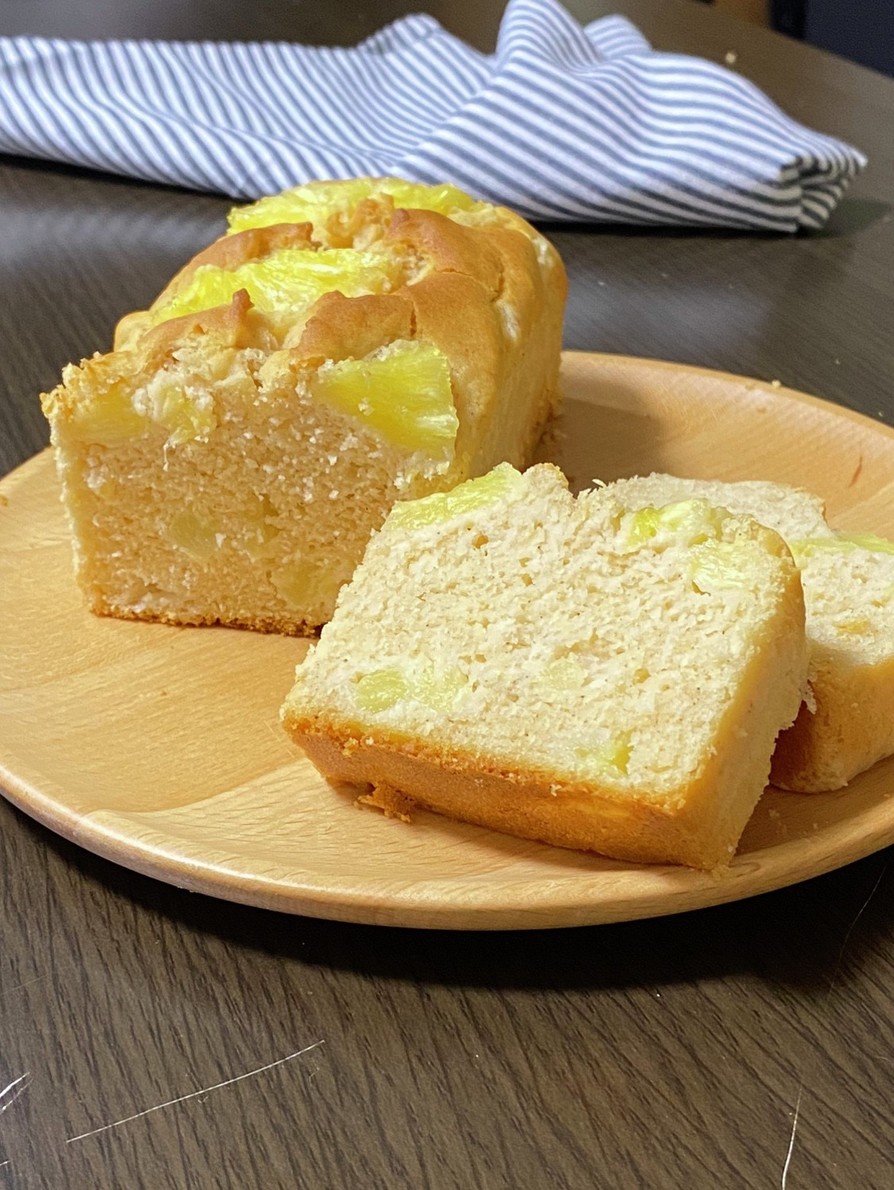 パイナップルシナモンの米粉パウンドケーキの画像