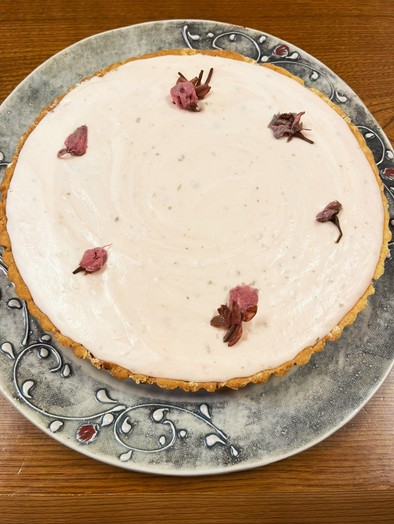 米粉の桜タルトの写真