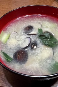 冷凍しじみと小松菜のお味噌汁