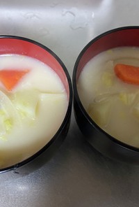 ミルクと野菜の和風スープ