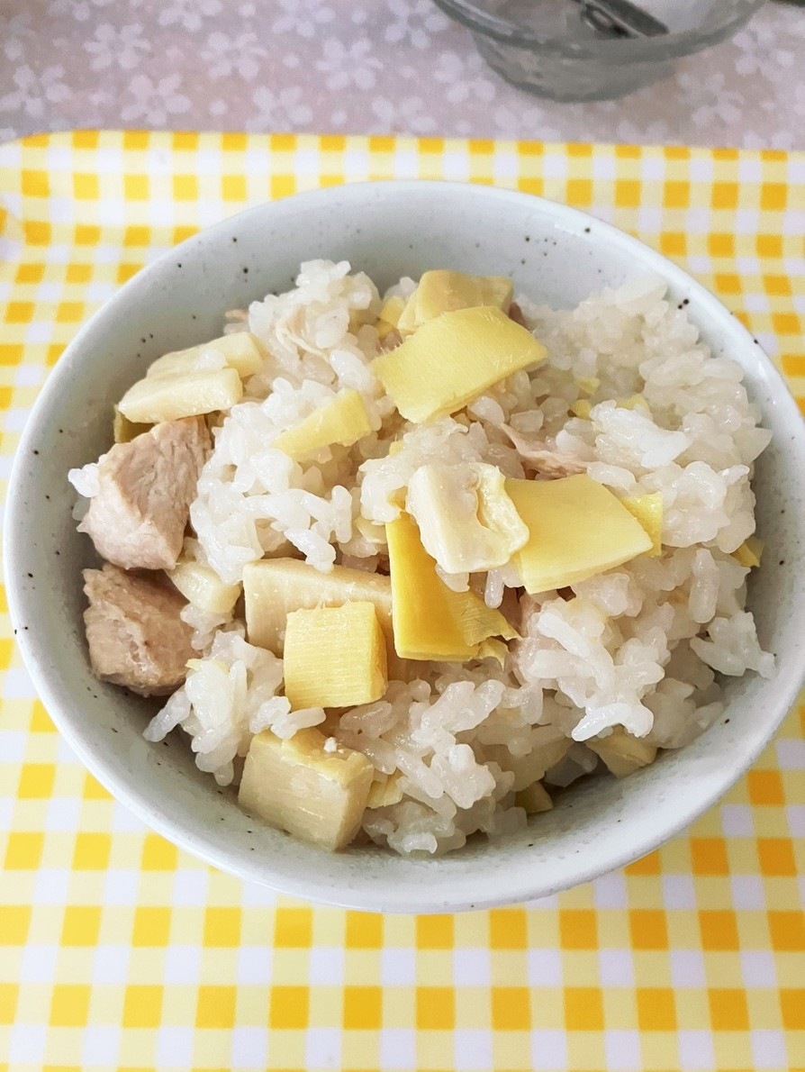 タケノコご飯の画像