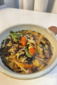 ひじきとキムチのかき玉味噌スープ