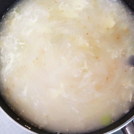 シンプルな卵スープ
