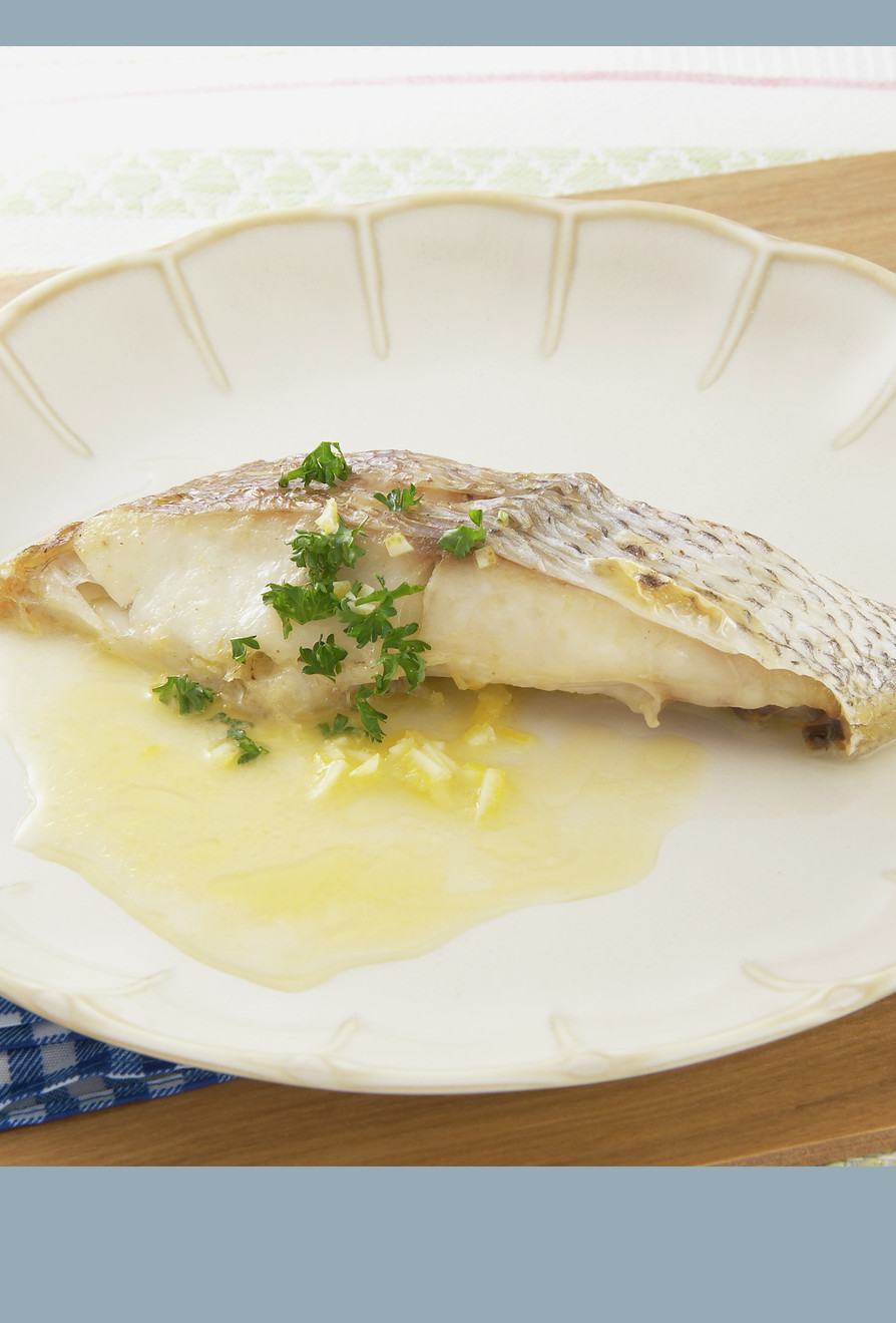 レンジで簡単！鯛のレモンバターソースの画像