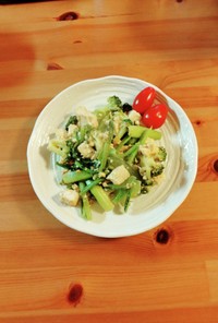 小松菜とブロッコリーとお豆腐の濃厚炒め物