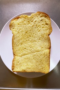 HBカレースプレッドでカレー食パン