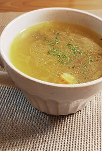 ブロッコリーの茎で作るスープ
