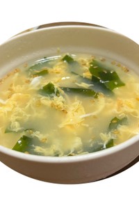 簡単すぐできる　卵とわかめの中華スープ