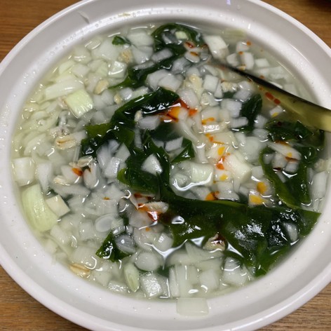老郷(ラオシャン)風オートミールのスープ
