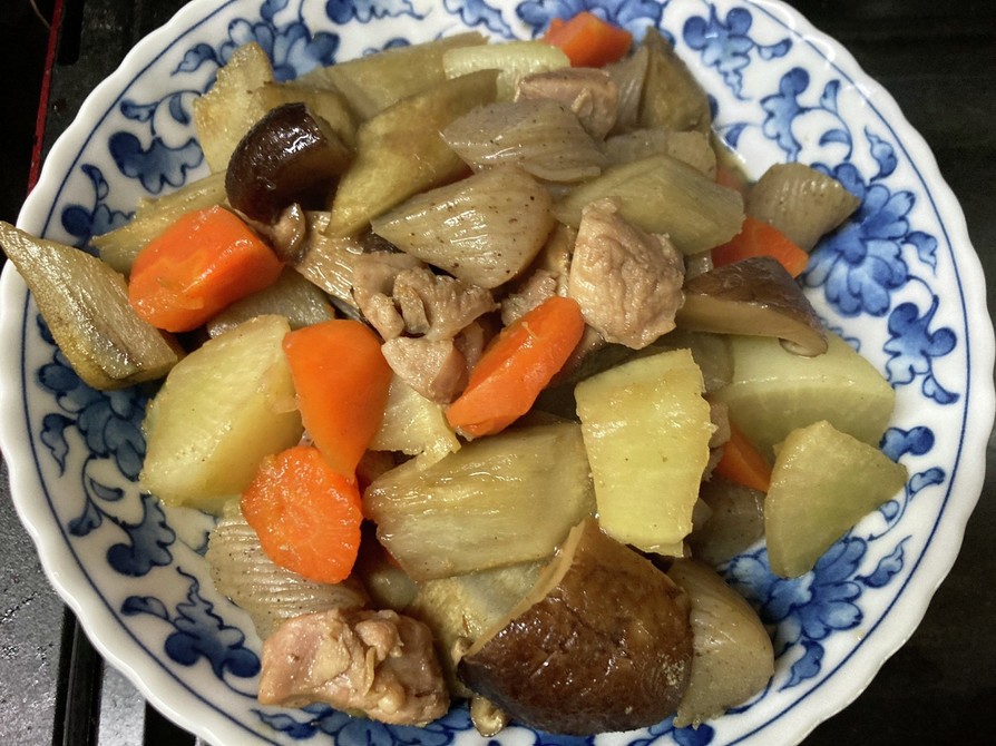 炒り鶏（鶏と根菜の炒め煮）の画像