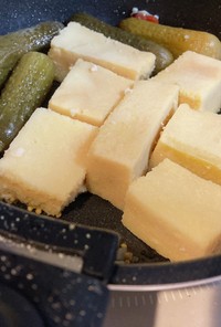 ピクルスと高野豆腐の炒め物