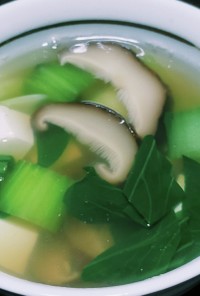 青梗菜と干し椎茸のスープ