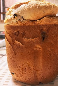 胡桃とレーズンのメープル食パン