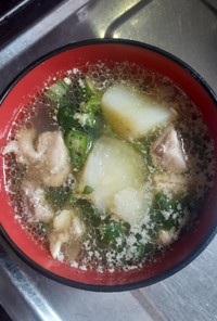 簡単★鶏胸肉と冷凍野菜のスープ