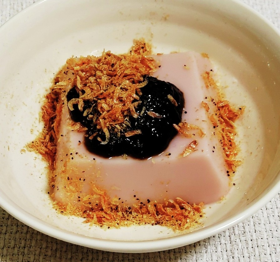 “海苔の佃煮のせ春の麗らか桜エビ豆腐”の画像