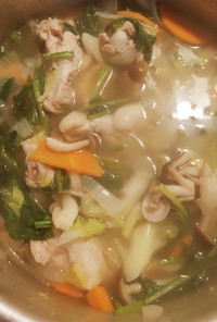 手羽元入り野菜スープ